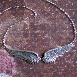 Angel Wing Necklace Silver Wing Jewelry Gorgeous DETAILED Angel Wing Pendant Bridesmaid Mother&#39;s Sister Silver Necklace FOREVER Gift