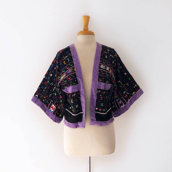 Vintage 80s Traditional Guatemalan Embroidered Bol