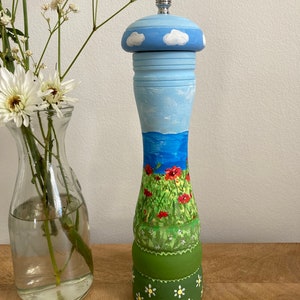 Painted grinder/ poppies/pepper mill image 7