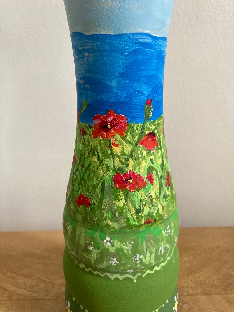 Painted grinder/ poppies/pepper mill image 3