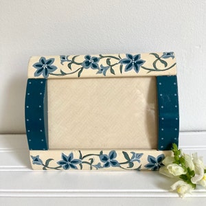Flower frame/ painted frame/ desk frame