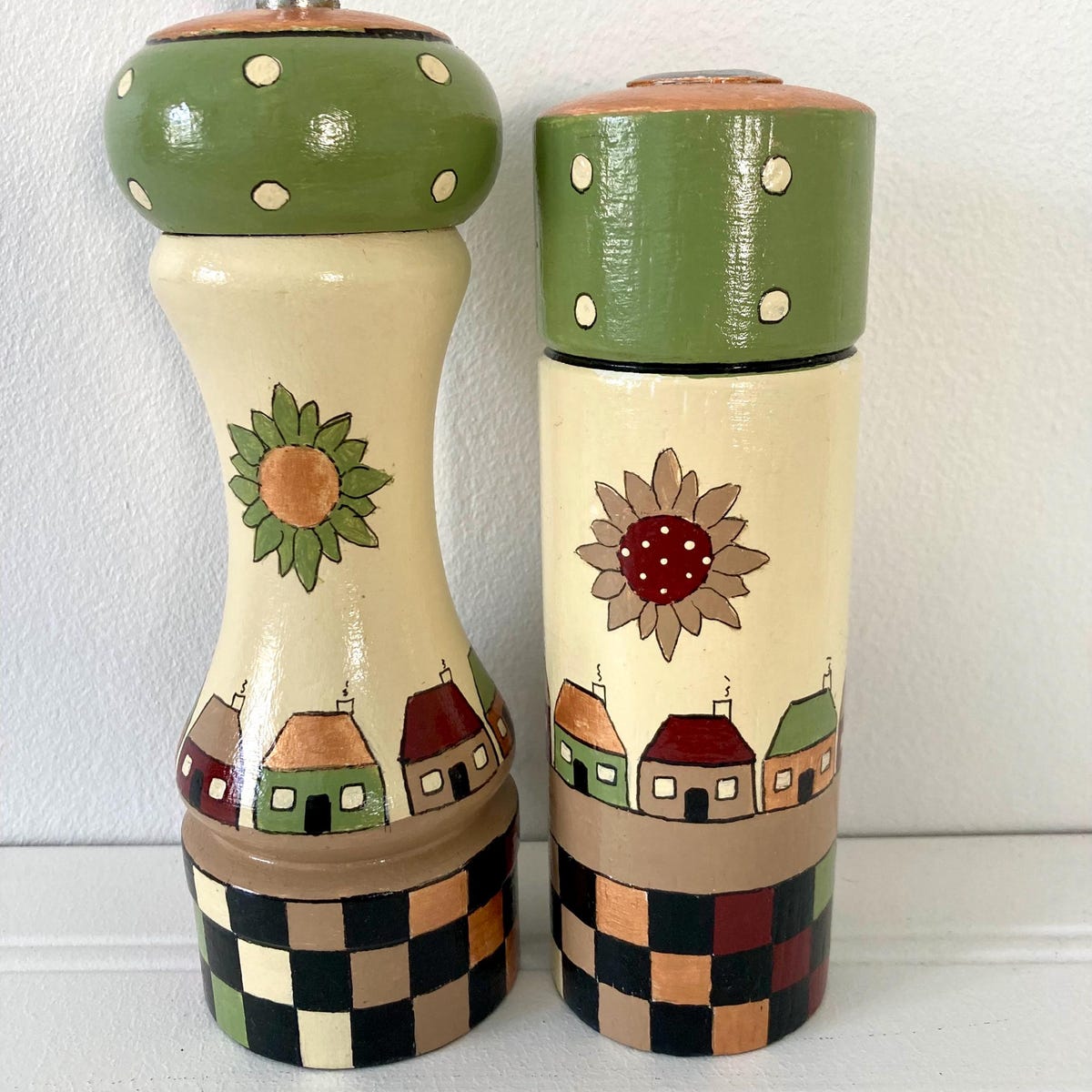 Salt and Pepper Grinder/painted Salt Shakers/salt and Pepper - Etsy