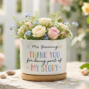 Personalized Teacher Planter Gift, Thank You Teacher Flower Pot, Teacher Appreciation Gift Plant Pot, End of Year School Gift Planter