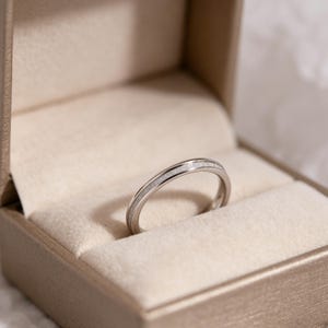 Witte opaalring, belofte verlovingsring, stapelring, opaal sieraden, Moederdag, verjaardag, bruidsmeisjescadeau voor haar