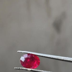 IGI Certified Natural Ruby Oval Cut 1.47 CT | 6x4mm Faceted Red Ruby Loose Gemstone | Heat Treated Ruby for Jewelry Making