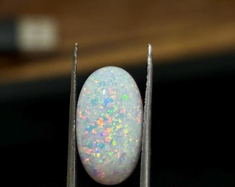 Oryginalny syntetyczny opal w kolorze białym, jakości AAA+, laboratoryjnie hodowany opal w kształcie kaboszonu, owalny, biały kaboszon we wszystkich rozmiarach.