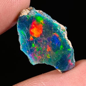 Fabulous Top Quality Natural Ethiopian Black Opal Rough Loose Gemstone For Making Jewelry 6.65 Ct 20X15X8 MM AA-50