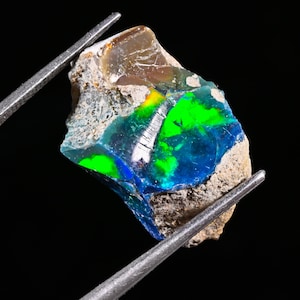 Natural opal Rough 13.75 Ct Ethiopian opal gemstone rough 19X15X14 mm Black opal Fire rough,  Welo Opal Natural Dry Opal Rough AA-70