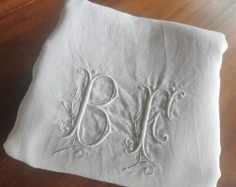 Alte französische Leinen Französische Spitze mit Monogramm BD, Jour échelle, Hauptstickerei, Anfang 2001.