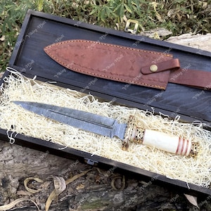Handmade Damascus Hunting Knife With Rosewood Handle Gift For Father Wedding Gift Bowie Knife Birthday Gift Anniversary Gift Camping knife