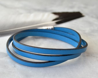 Turquoise Leather Wrap, Turquoise Bracelet, Blue Leather with Magnet Clasp, Turquoise Wrist Strap