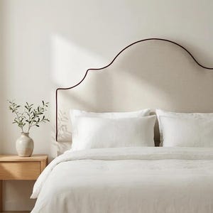 Cabecero de lino con ribete de terciopelo – Muebles clásicos para el dormitorio