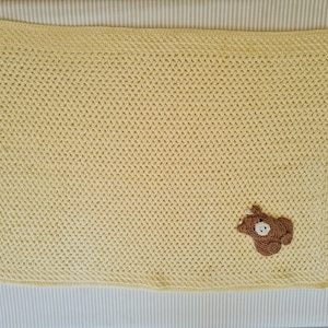 Cute Highland Cow Baby or Toddler Crochet Blanket. Ideal for baby shower or new born gift. Perfect keepsake  present. Cream with applique.