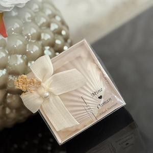 Muschelkerze Hochzeitsgeschenk - Personalisiertes Brautparty Geschenk - Elegante Austernmuschelkerze für Verlobung, Junggesellinnenabschied oder Gastgeschenk