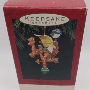 Hallmark KEEPSAKE ORNAMENT - &quot;Follow the sun&quot; - Retired Hallmark