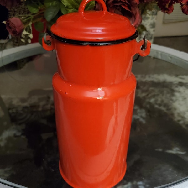 Vtg Red Enamelware Milk Can/Pail with Lid has Wooden Handle and Metal Wire Bail - Metalware