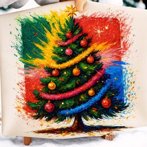Puede incluir: Una colorida pintura de un árbol de Navidad sobre un lienzo crema. El árbol está adornado con adornos rojos y dorados y guirnaldas coloridas. El fondo tiene salpicaduras de verde, amarillo, rojo y azul.