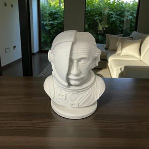 Astronaut Einstein Sculpture | 3D Printed Science Decor for Geeky Shelves – Unique Space Genius Bust Gift for Science Lovers, Desk Ornament