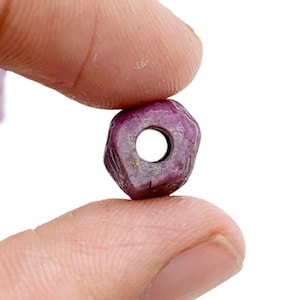 Råa rubinpärlor 8-10 mm grova naturliga ädelstenspärlor för smyckestillverkning