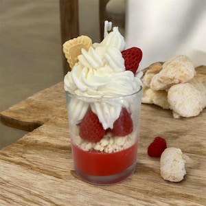 Handmade Strawberry Pie Dessert Candle, Soy Wax Candle, Gift for Women, Gift for Her, Home Decor, Strawberry Scented
