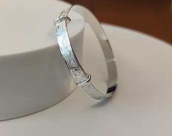 925 Sterling Silver Celtic Design  Baby Bangle - Expanding Bangle for Babies, Toddlers - Gift Boxed