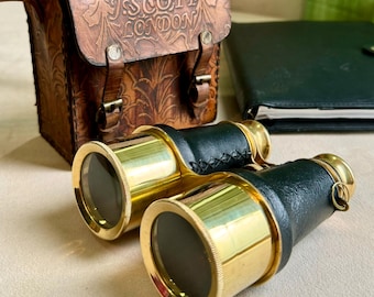 Messing-Fernglas mit eleganten Lederakzenten