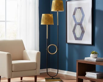 Lampada da terra vintage in ottone e nero, stile Mid-Century Modern.