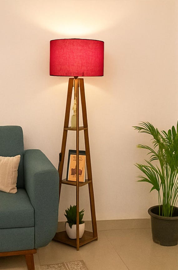 棚付き素朴な木製フロアランプ：モダンな収納照明 - Etsy 日本