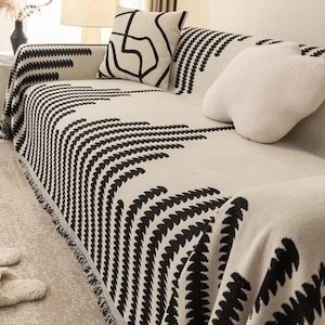 Chenille Couch Cover – Non-Slip Wear-Resistant Sofa Throw, Lightweight Nordic-Style Slipcover, Simple Sofa Towel for Home Decor