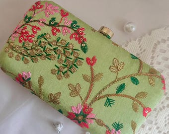 Luxurious Floral Green Clutch Bag Green Clutch Bag Party clutch bohemian clutch embroidered clutch bag Bridal bag evening wedding bag bridal
