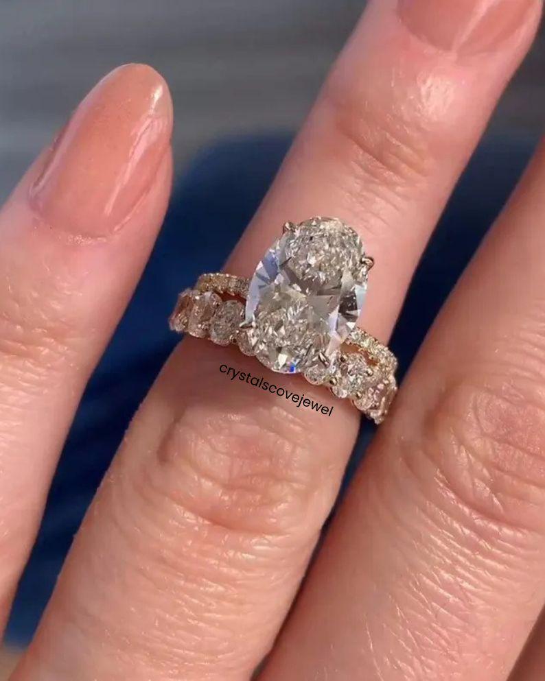 3カラット オーバルカット モアッサナイト ダイヤモンド エンゲージ