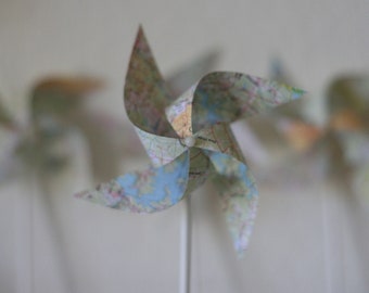 Map Pinwheels, Travel Theme, Atlas Pinwheels, World Map Pinwheels 12 Mini Spinnable Pinwheels Map(Custom orders welcomed) Pinwheels