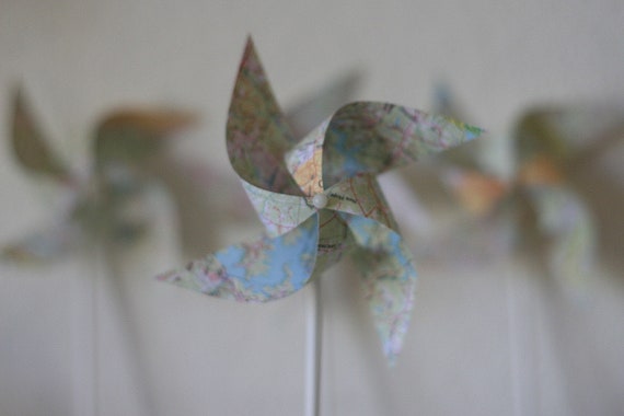 Map Pinwheels, Travel Theme, Atlas Pinwheels, World Map Pinwheels 12 Mini Spinnable Pinwheels Map(Custom orders welcomed) Pinwheels Il_570xn