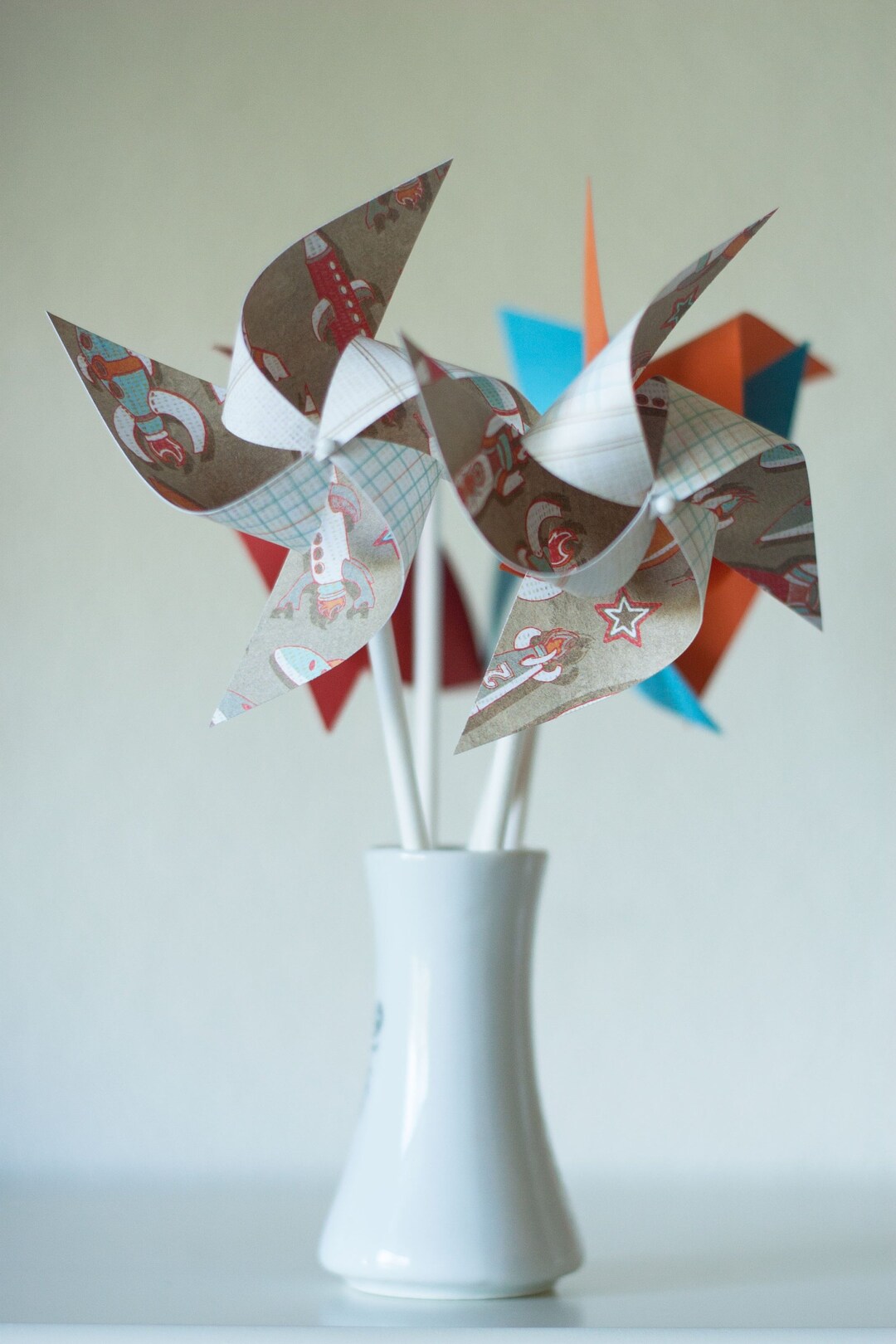 Spaceship Party Favor Pinwheels Rocket Ship Party, Space Birthday Party ...