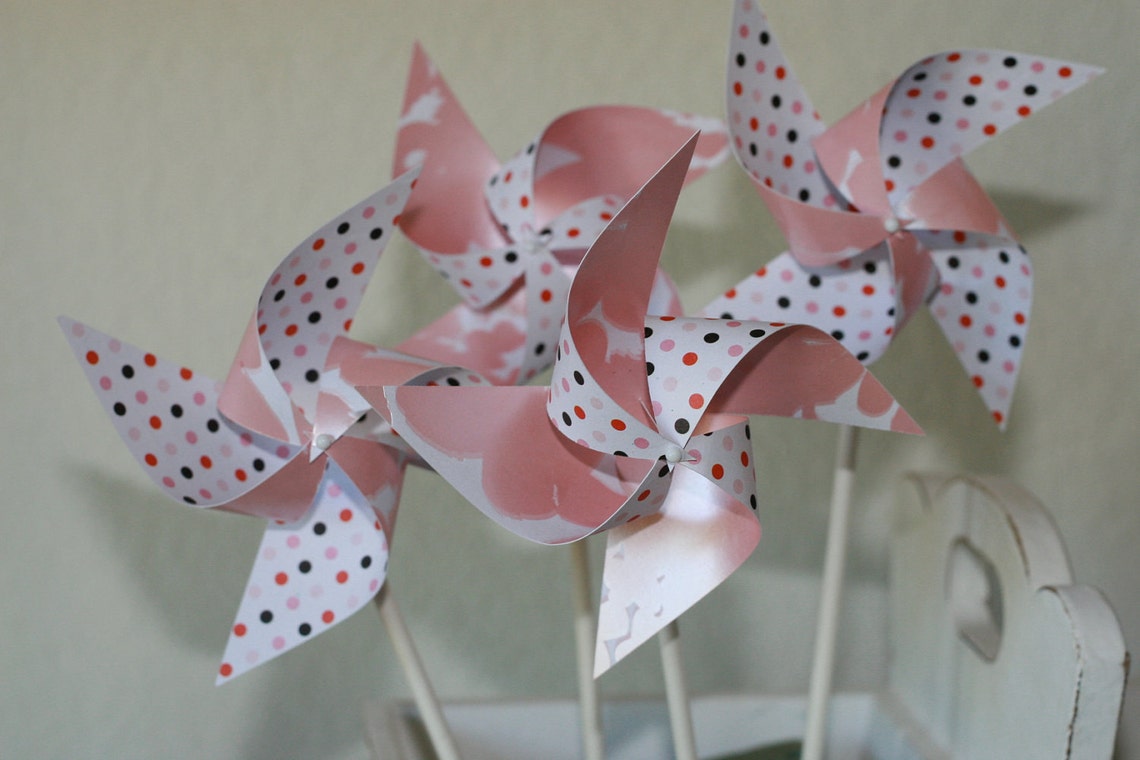 Wedding favor Pinwheels PInk Polka Dots 12 Mini Pinwheels | Etsy