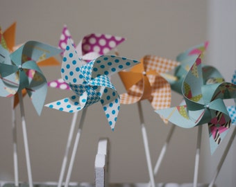 Wedding Birthday Carnival Circus Decor vintage/Retro, Circus Party Favors - 12 mini Pinwheels Bring in the circus (Custom orders welcomed)