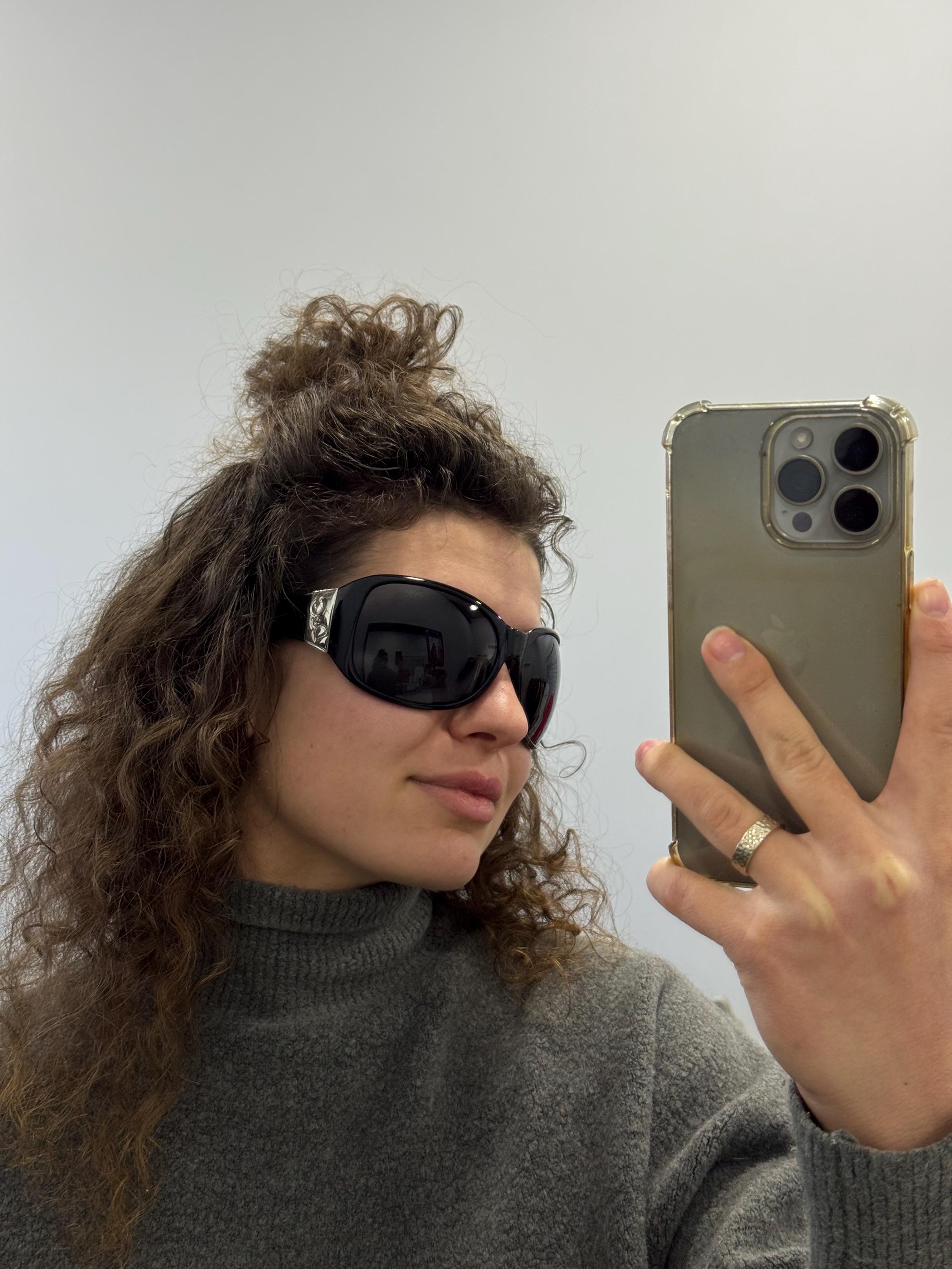 Vintage Y2K Sunglasses NOS 2000s Grey Lens Dolce & Gabbana 1215 Narrow Grey Zyl Vintage Dolce and Gabbana 382S Silver Shield Sunglasses  main image 2