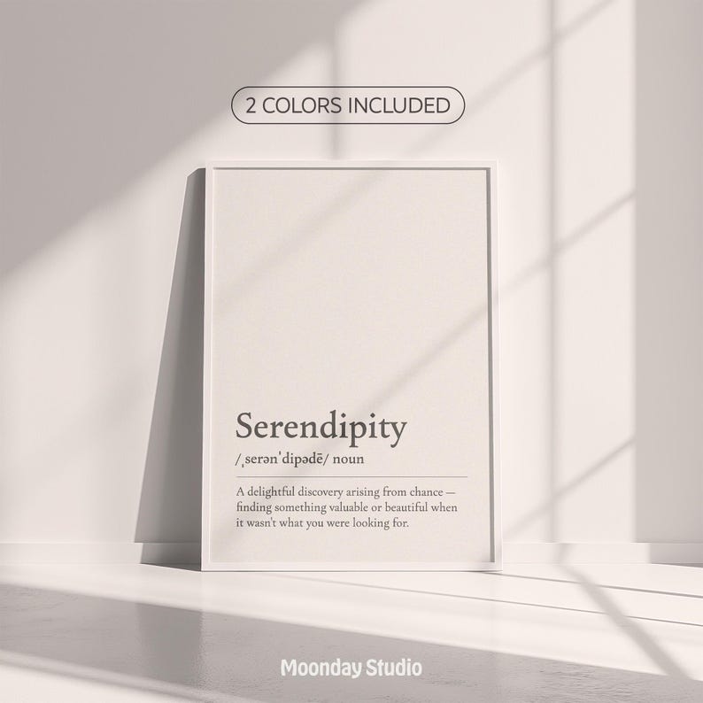 Serendipity Definition Print | Minimalistisk typografisk väggkonst | Inspirerande citatposter | Avkopplande blå sovrumsinredning bild 2