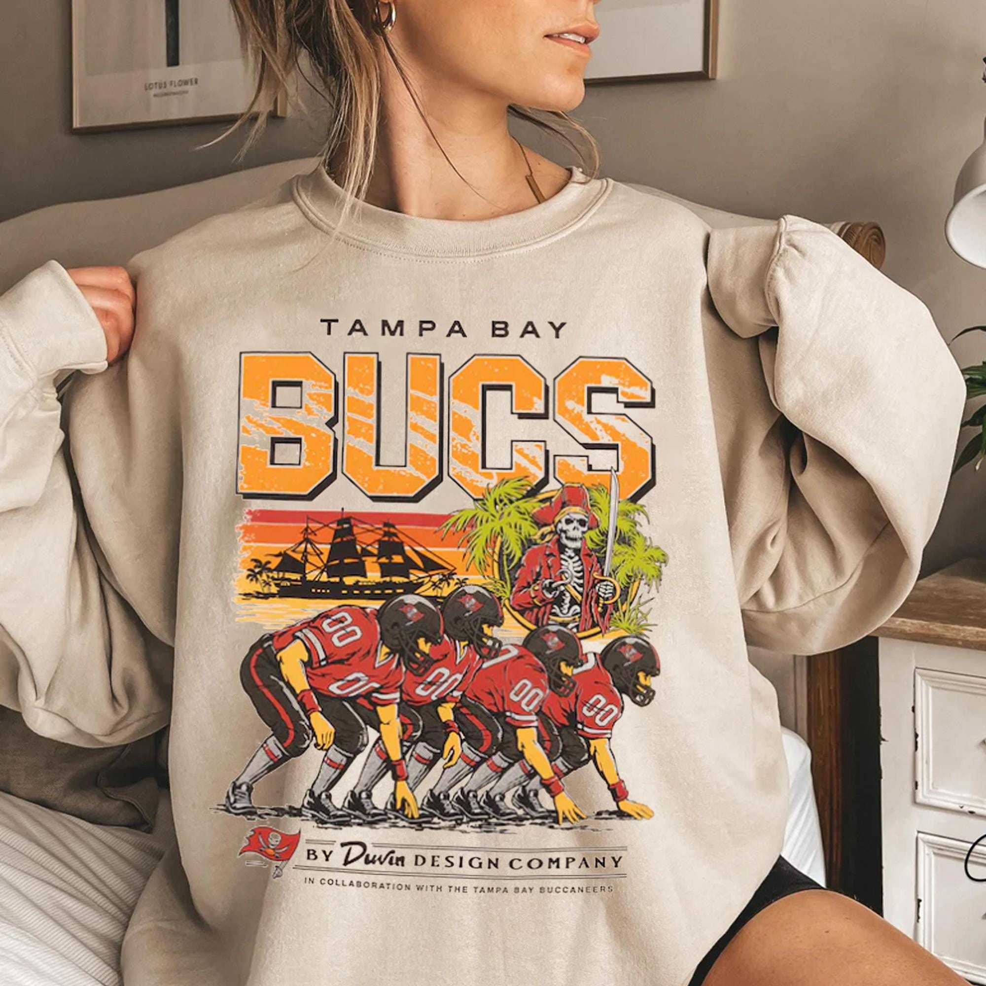 Vintage Tampa Bay Buccaneers Sweatshirt