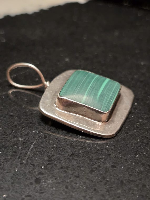 Malachite Set in square Sterling Silver Pendant, … - image 7