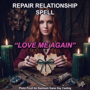Peut inclure: Image avec le texte "REPAIR RELATIONSHIP SPELL" et "LOVE ME AGAIN". Une femme aux cheveux roux tient un cœur brisé noué avec de la ficelle verte. Des bougies vertes et un poignard sont sur la table.