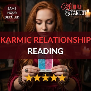 Peut inclure: Une femme aux cheveux roux tient une carte de tarot avec un motif bleu et rose. La carte indique "Special Person". Le texte superposé indique "Karmic Relationship Reading" et "Medium Scarlett."