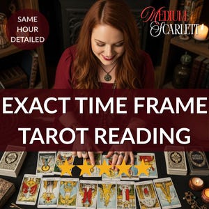 Pode incluir: Uma imagem com uma leitura de cartas de tar&ocirc; com o texto "EXACT TIME FRAME TAROT READING". A imagem inclui uma mulher, cartas de tar&ocirc; e o texto "SAME HOUR DETAILED". A imagem tamb&eacute;m inclui o texto "Medium Scarlett."