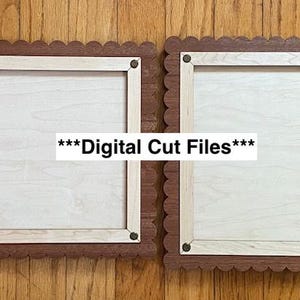 Puede incluir: Dos marcos de madera con bordes festoneados y paneles interiores de color claro. Los marcos son rectangulares, uno cuadrado y otro vertical. El texto ***Digital Cut Files*** está centrado entre ambos marcos, indicando que son archivos digitales.