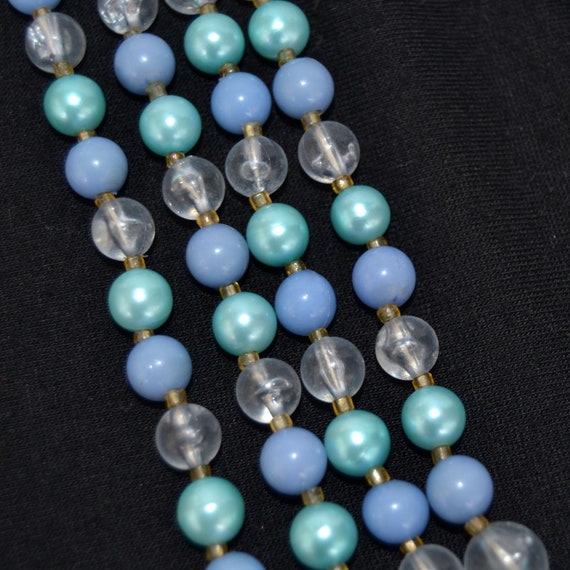 Vintage Necklace with Four Strands of Plastic Bea… - image 3