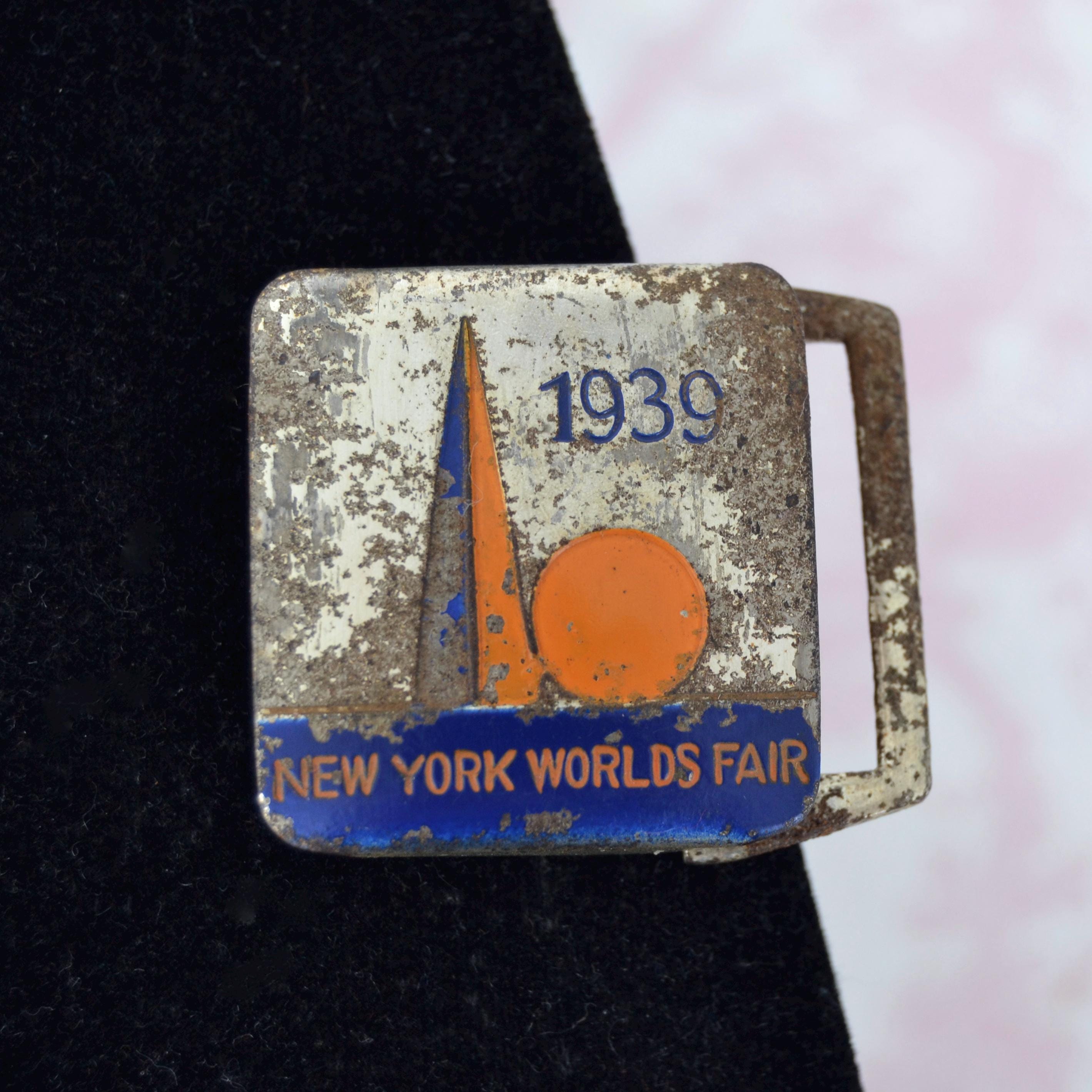Vintage 1939 New York World display picture 2