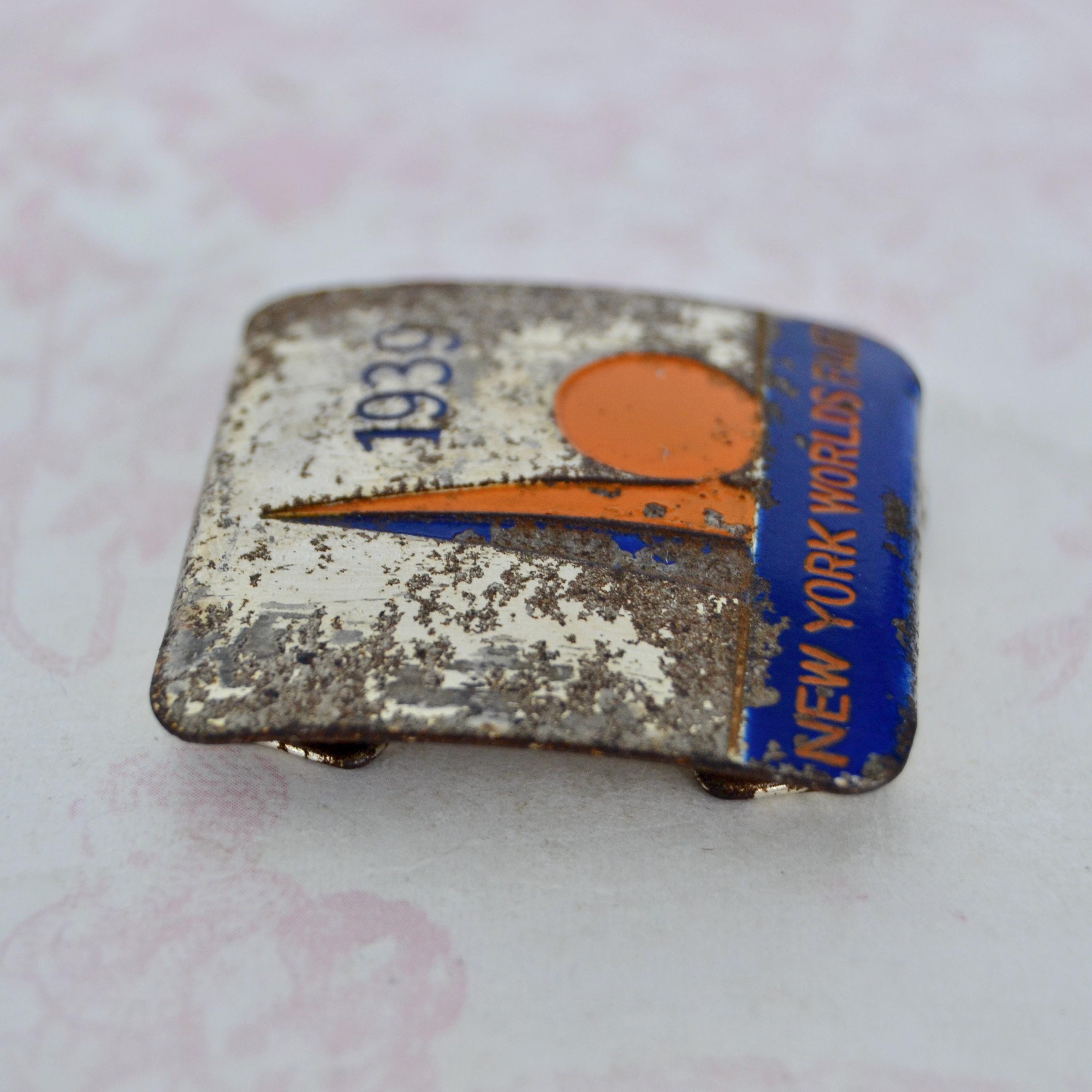 Rare! Vintage 1939 NY Worlds Fair belt buckle 1939 New York World main image 2