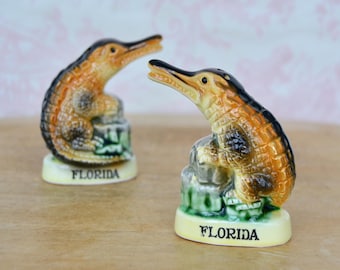 Vintage Small Florida Alligator Ceramic Salt and Pepper Shakers GF Made in Japan