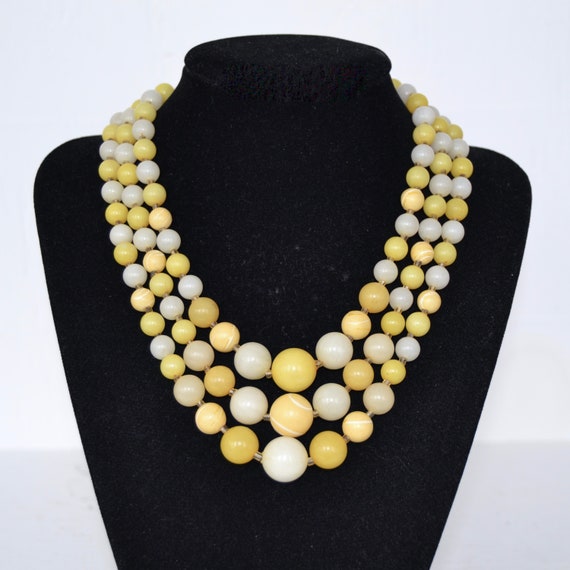 Vintage Necklace with Three Strands of Plastic Of… - image 2
