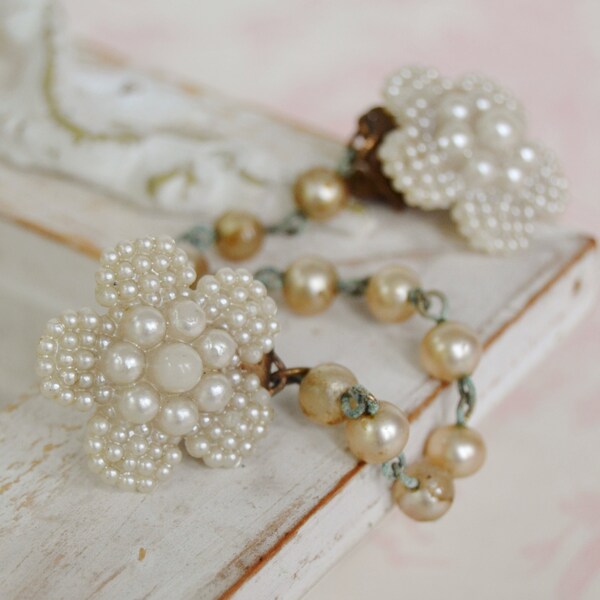 Vintage Flower Pearl Sweater Clips